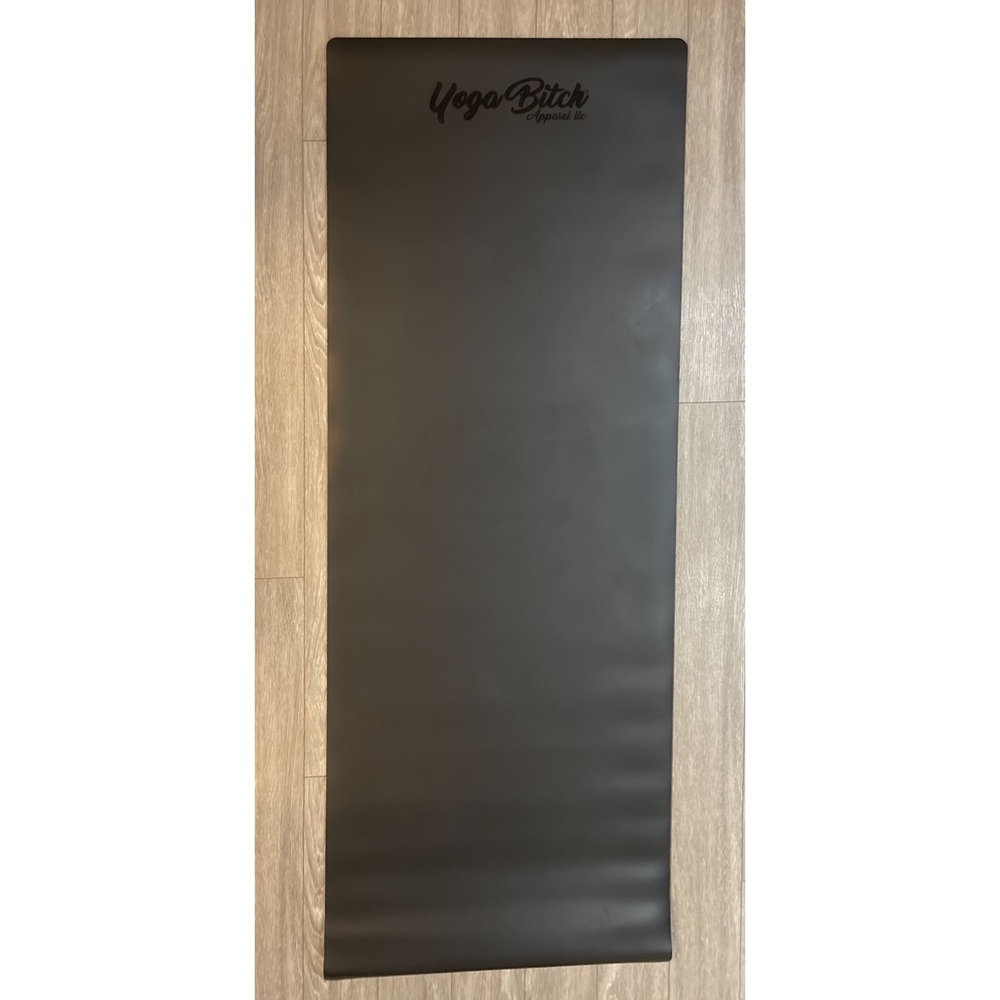 The Bitchin Mat 🖤 Premium Leather Look Yoga Mat by Yoga Bitch NWT - Picture 7 of 8